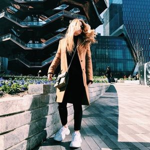 Meet your Posher, Marina